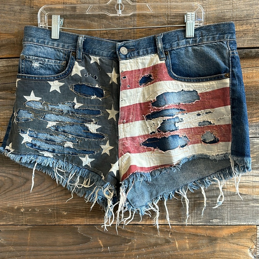Ralph Lauren’s Denim and Supply cut off short